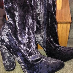 Velour heels